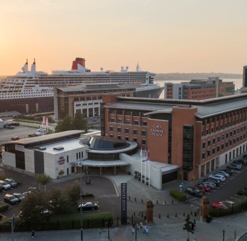 Crowne Plaza and cruise liner